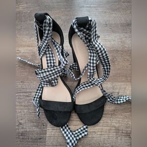 Charlotte Russe size 8 heels